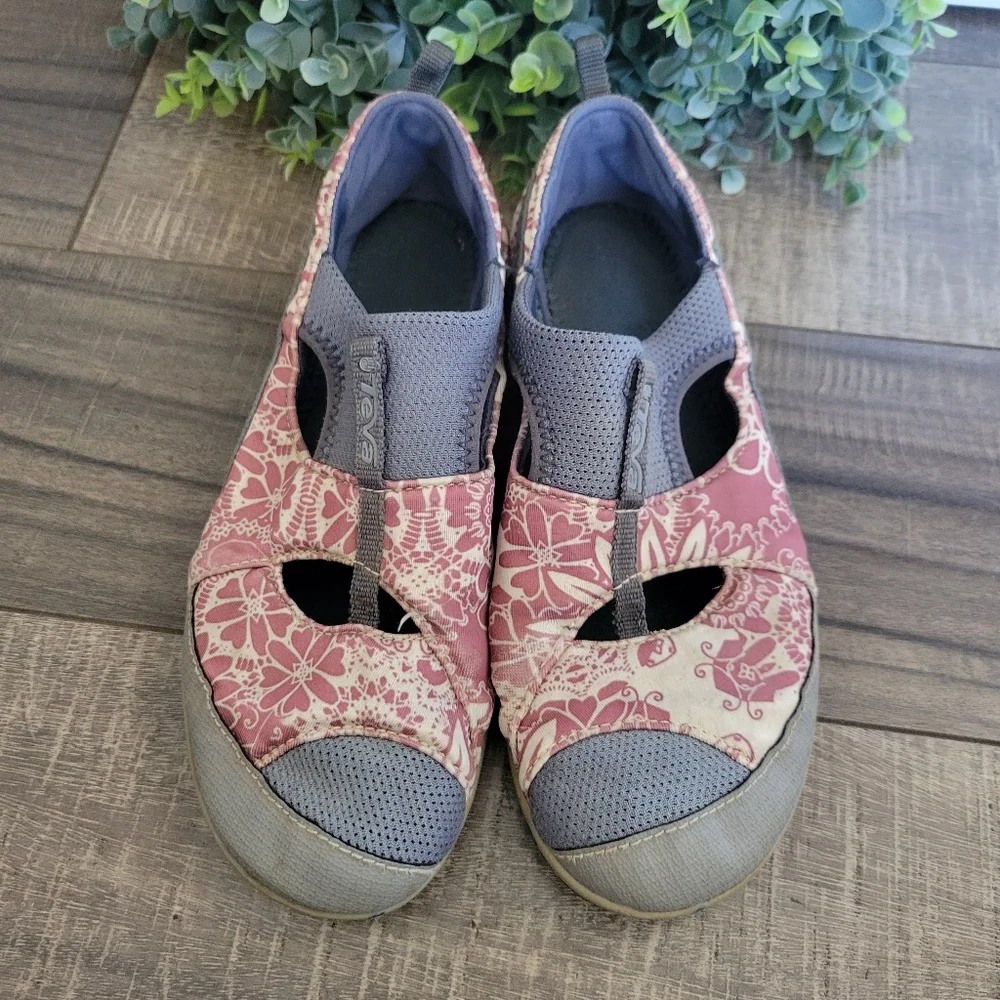 Teva Ochoa Water Sport Shoes Pink Gray Women's Size 7 Quick Drying - Picture 3 of 9